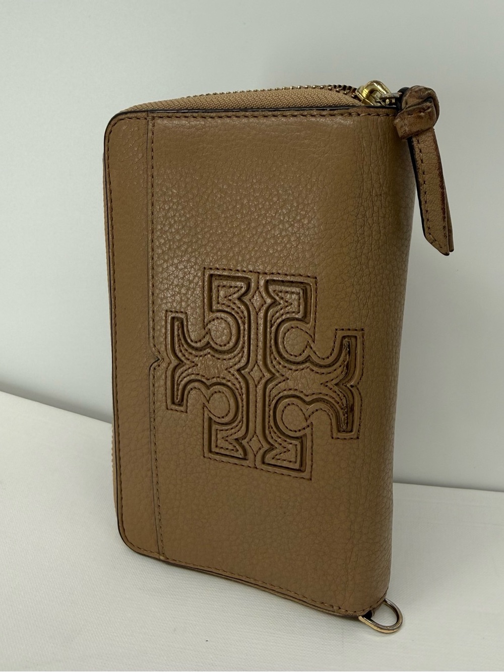 Tory Burch Caramel/Tan Pebbled Leather Zip Wallet Wristlet